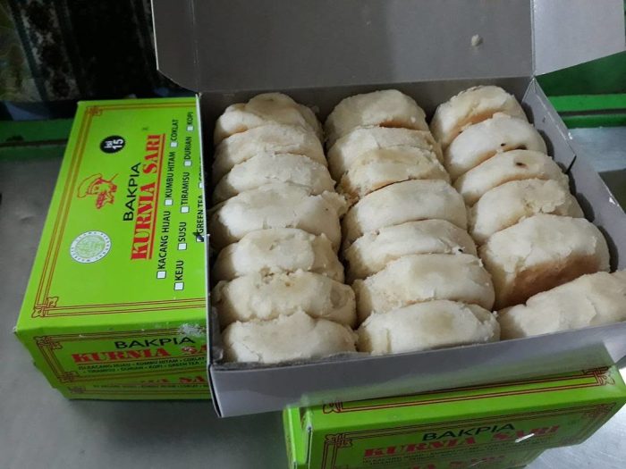 Kualitas rasa bakpia kurnia sari vs merek lain